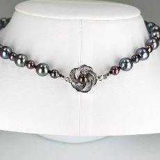 画像5: アコヤ黒真珠 ブラックパールネックレス(グリーン系,紫系)  4.5-7ｍｍ セミラウンド〜バロック 約52cm シルバー製 GIA宝石鑑定士保証書付き (5)