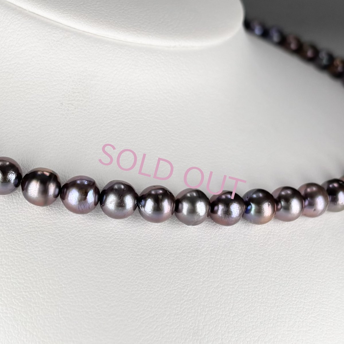 画像1: アコヤ黒真珠 ブラックパールネックレス(紫,グリーン系) 6.5-7ｍｍ ラウンド〜セミラウンド 約42cm シルバー製 GIA宝石鑑定士保証書付き (1)