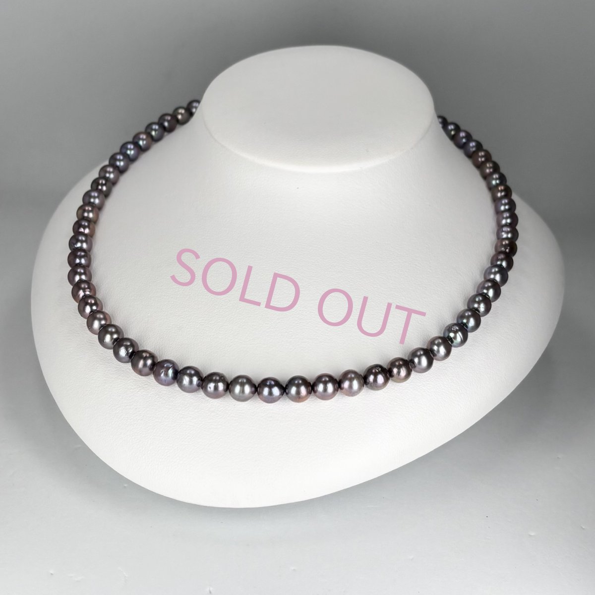 画像3: アコヤ黒真珠 ブラックパールネックレス(紫,グリーン系) 6.5-7ｍｍ ラウンド〜セミラウンド 約42cm シルバー製 GIA宝石鑑定士保証書付き (3)