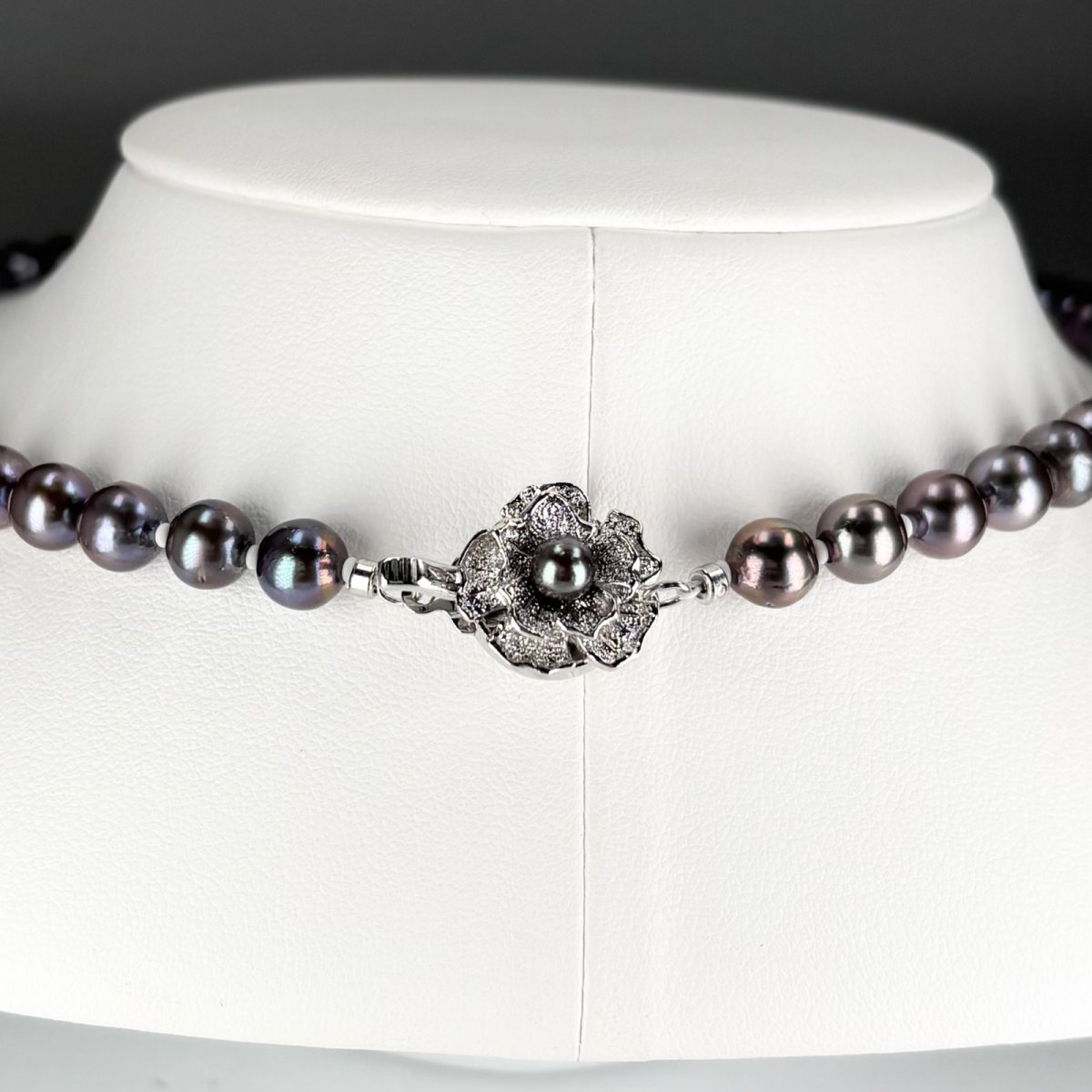 画像8: アコヤ黒真珠 ブラックパールネックレス(紫,グリーン系) 6.5-7ｍｍ ラウンド〜セミラウンド 約42cm シルバー製 GIA宝石鑑定士保証書付き (8)