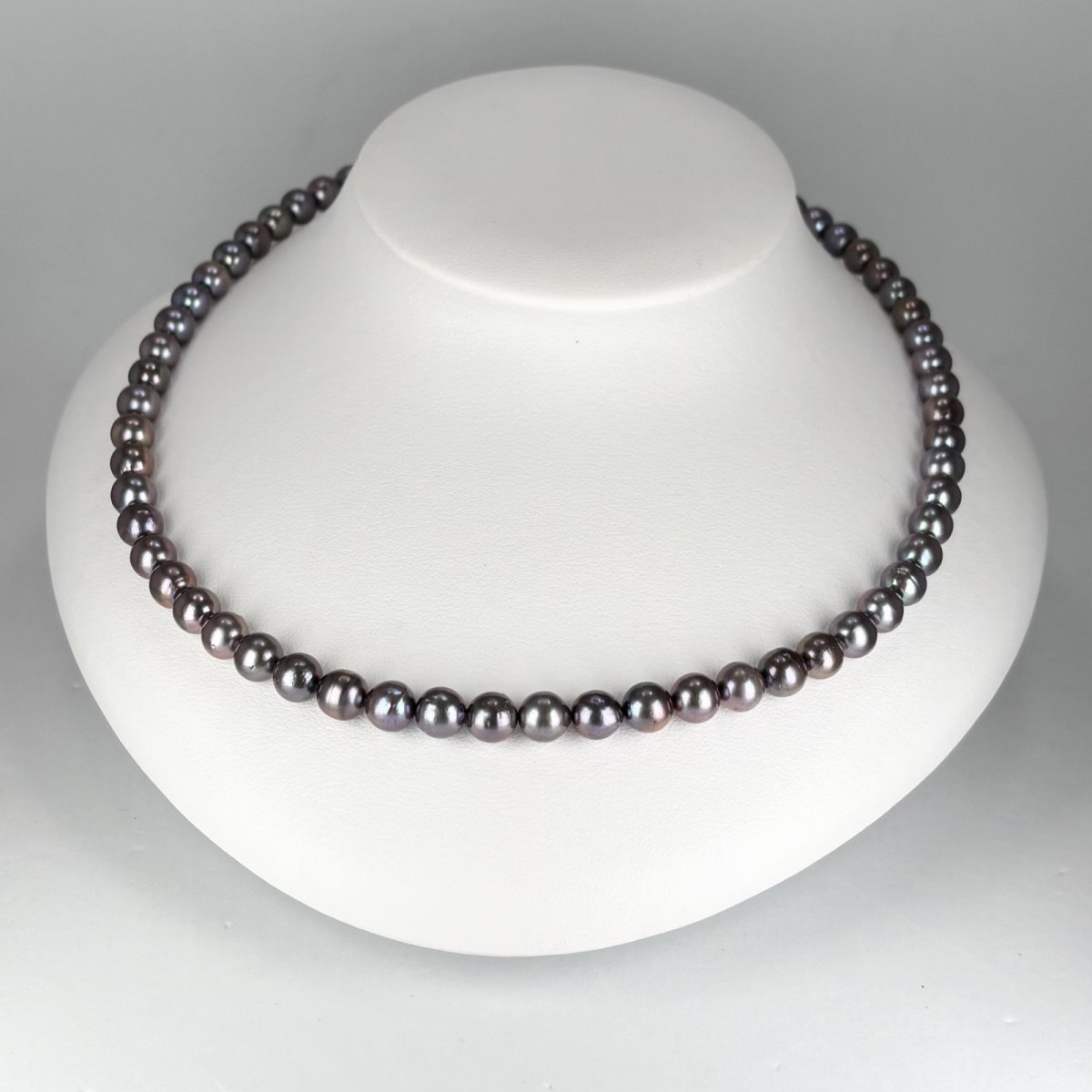 画像2: アコヤ黒真珠 ブラックパールネックレス(紫,グリーン系) 6.5-7ｍｍ ラウンド〜セミラウンド 約42cm シルバー製 GIA宝石鑑定士保証書付き (2)