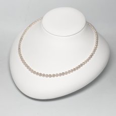 画像4: アコヤ真珠 バロックパールネックレス 5-5.5mm ホワイト 約42cm GIA宝石鑑定士保証書付き (4)