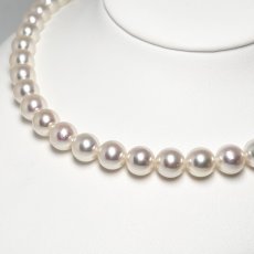 画像2: ランク上 アコヤ真珠 パールネックレス 9-9.5mm ホワイトピンク系 GIA宝石鑑定士保証書 パールクロスつき 1点もの (2)