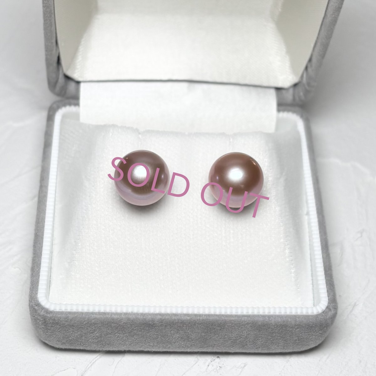 画像2: 淡水真珠 パールピアス 10-11mm ピンクパープル オフラウンド PT900 (2)