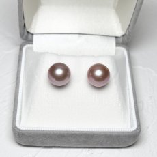 画像2: 淡水真珠 パールピアス 10-11mm ピンクパープル オフラウンド PT900 (2)