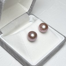 画像3: 淡水真珠 パールピアス 10-11mm ピンクパープル オフラウンド PT900 (3)
