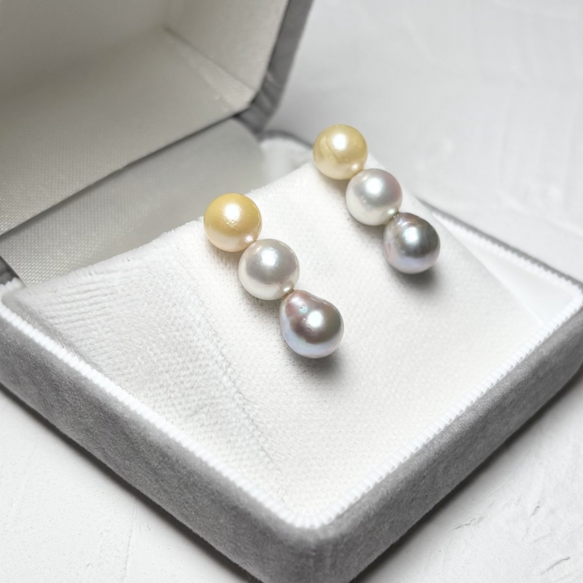 アコヤ真珠 3連パールピアス ホワイト イエロー グレー 6-6.5ｍｍ  6.5-7mm バロック型  K14WG