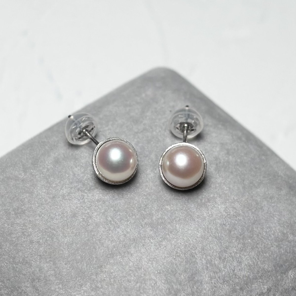 【1点物】アコヤ真珠 パールピアス 6.5-7ｍｍ ホワイト ラウンド K18WG　