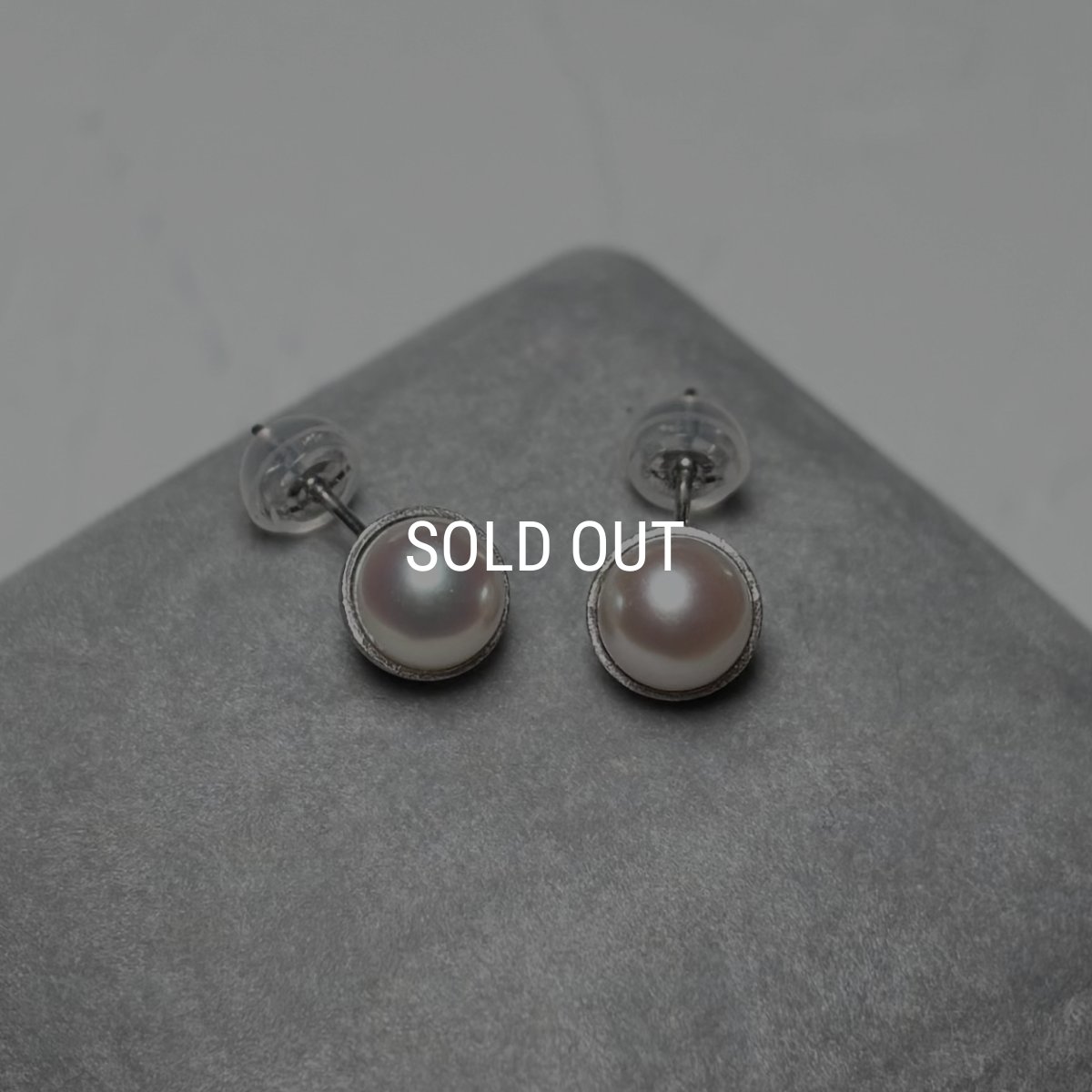 【1点物】アコヤ真珠 パールピアス 6.5-7ｍｍ ホワイト ラウンド K18WG　