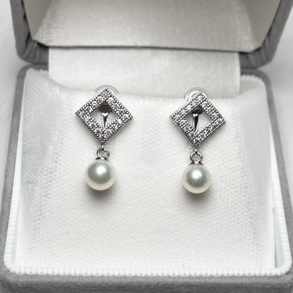 アコヤ真珠 パールイヤリング 5.5-6mm ホワイト シルバー製 ネジバネ式 1点物