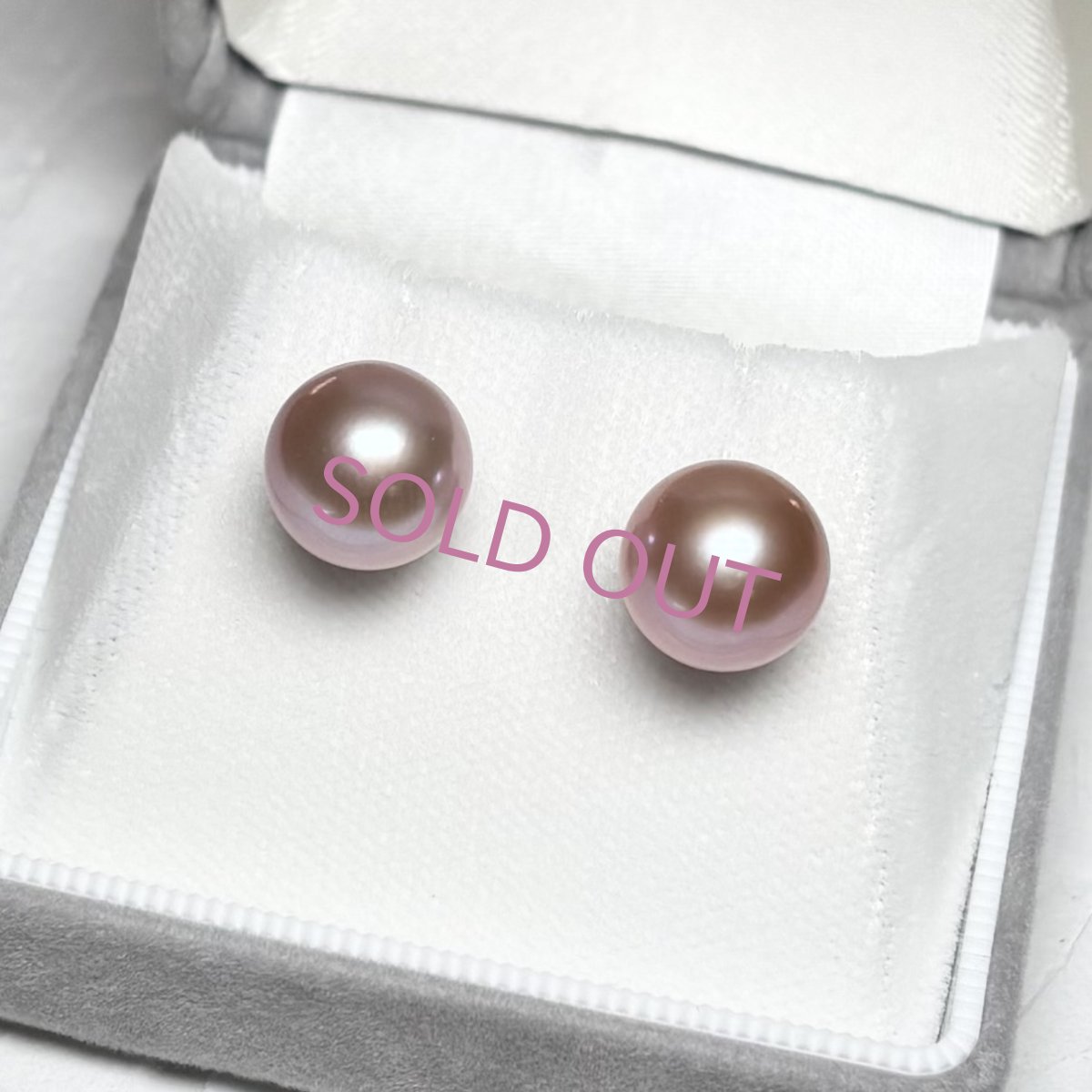 画像1: 淡水真珠 パールピアス 10-11mm ピンクパープル オフラウンド PT900 (1)