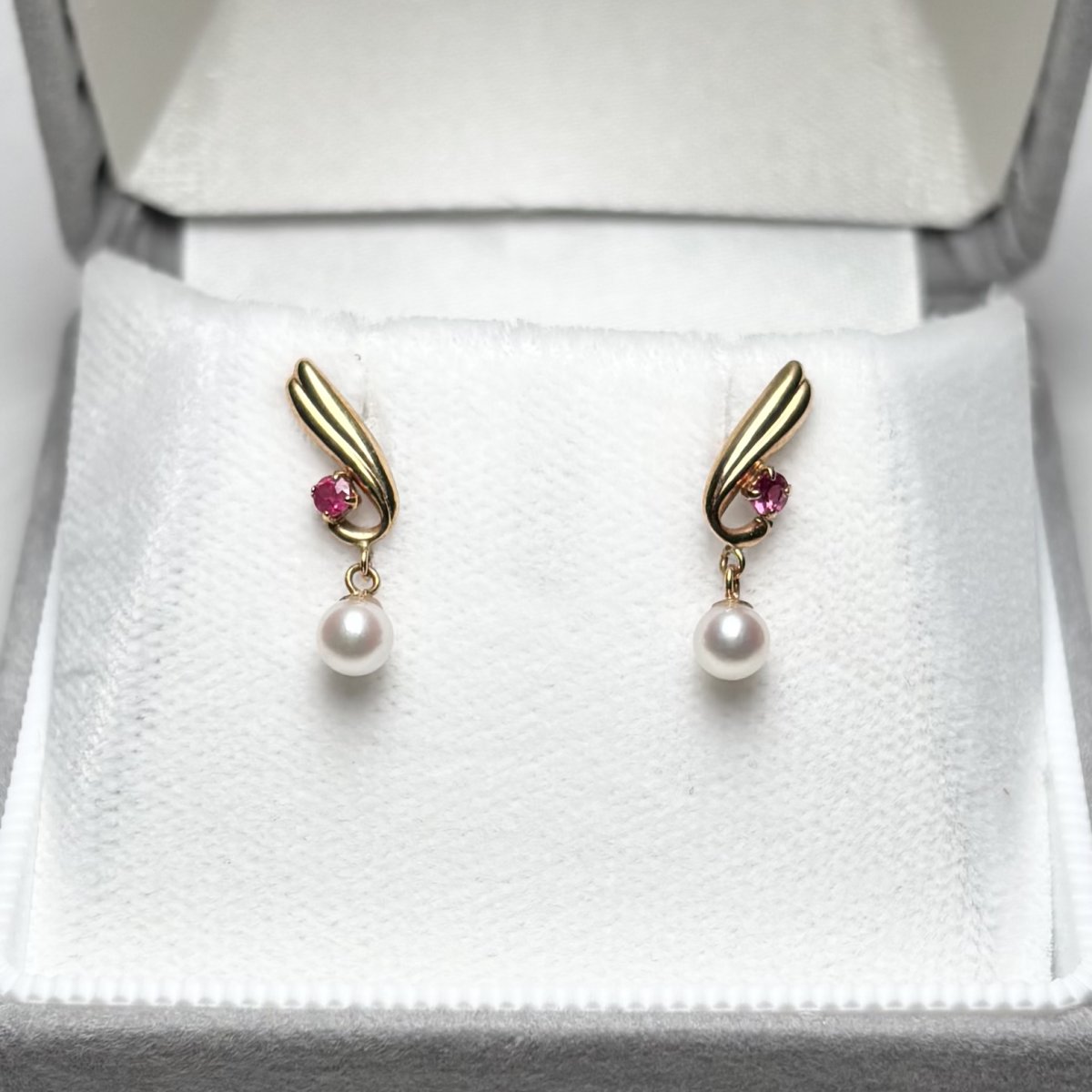 画像1: アコヤ真珠 パールピアス 3.5-4mm ホワイト ラウンド ルビー K18YG  1点物 (1)