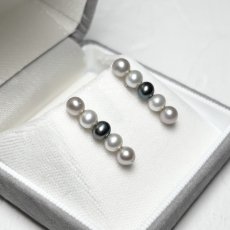 画像3: 淡水真珠 5連パールピアス ベビーパール 4-5ｍｍ オフラウンド グレー ホワイト ブラック K14WG　　 (3)