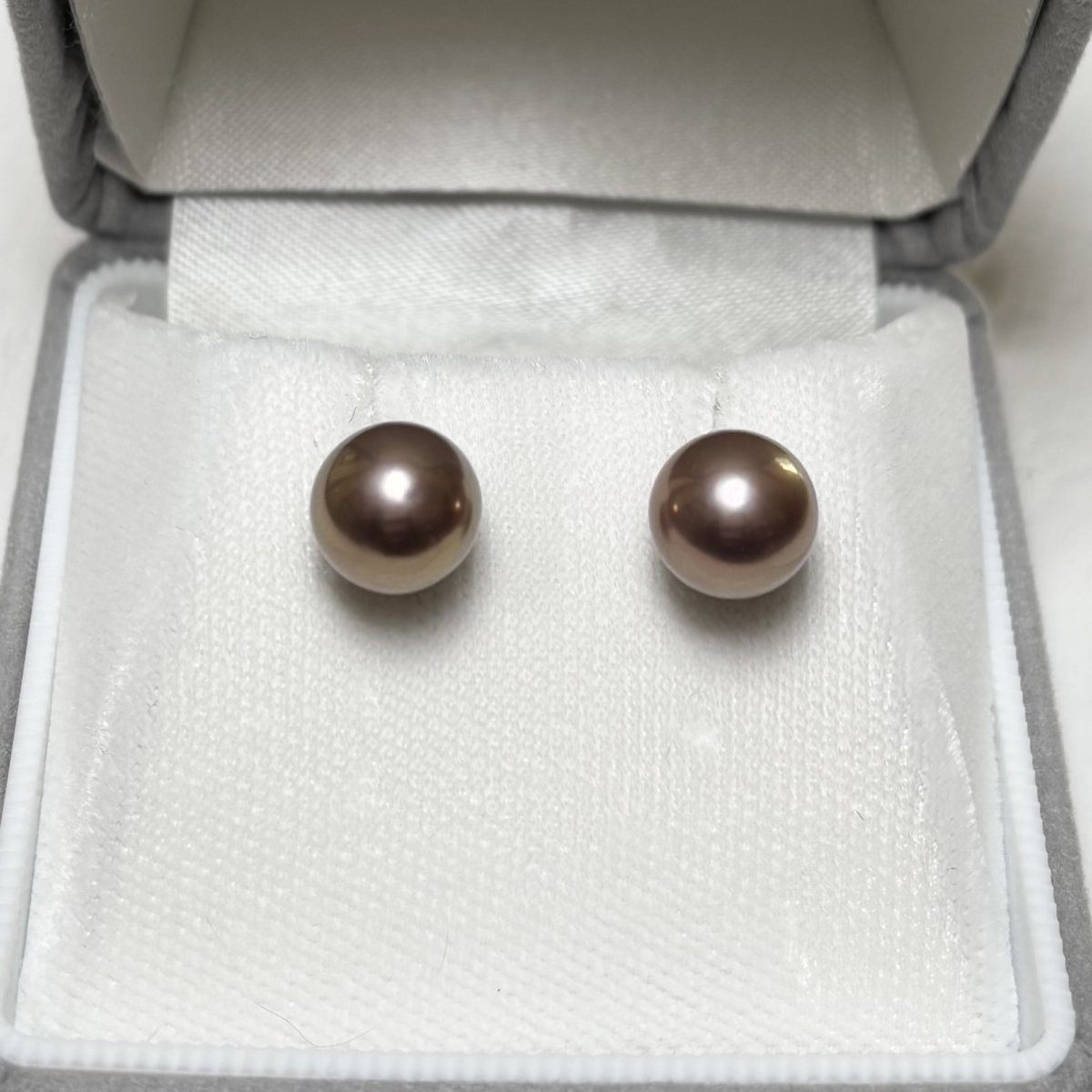 画像2: 淡水真珠 パールピアス 8.5-9mm  グレーパープル オフラウンド PT900 (2)