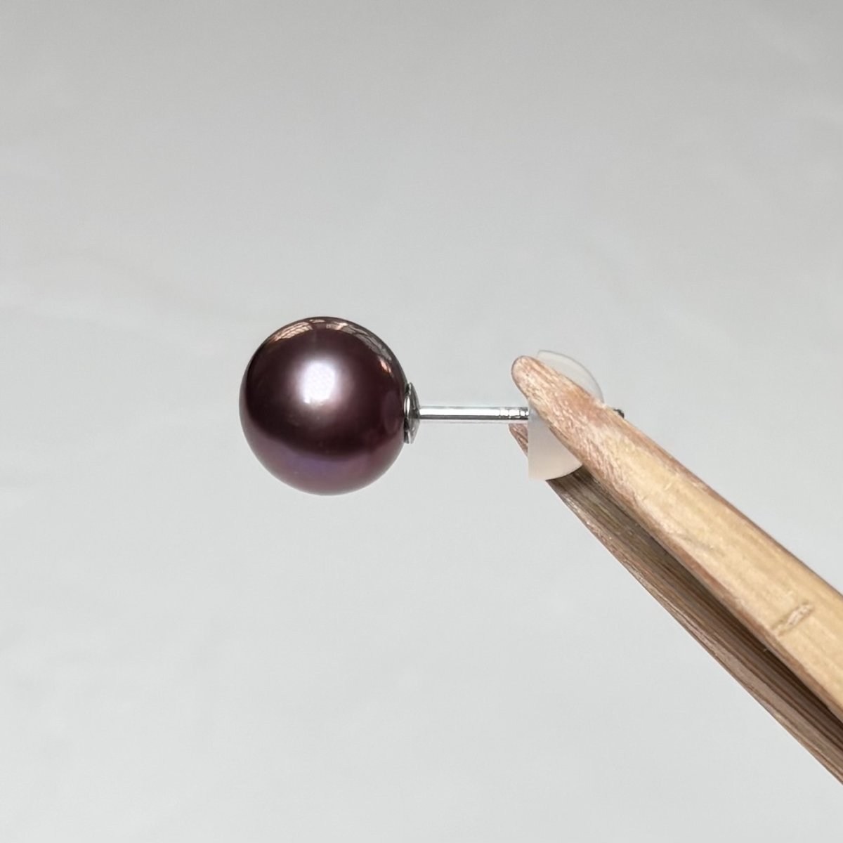 淡水真珠 パールピアス 8.5-9mm  パープル オフラウンド PT900