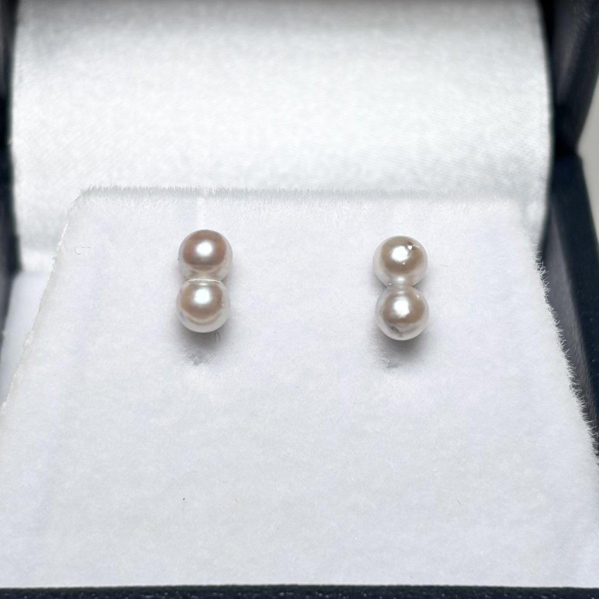 画像2: アコヤ真珠 ツインパールピアス 4-5ｍｍ シルバーグレー 無調色 K18YG K14WG K10PG  (2)