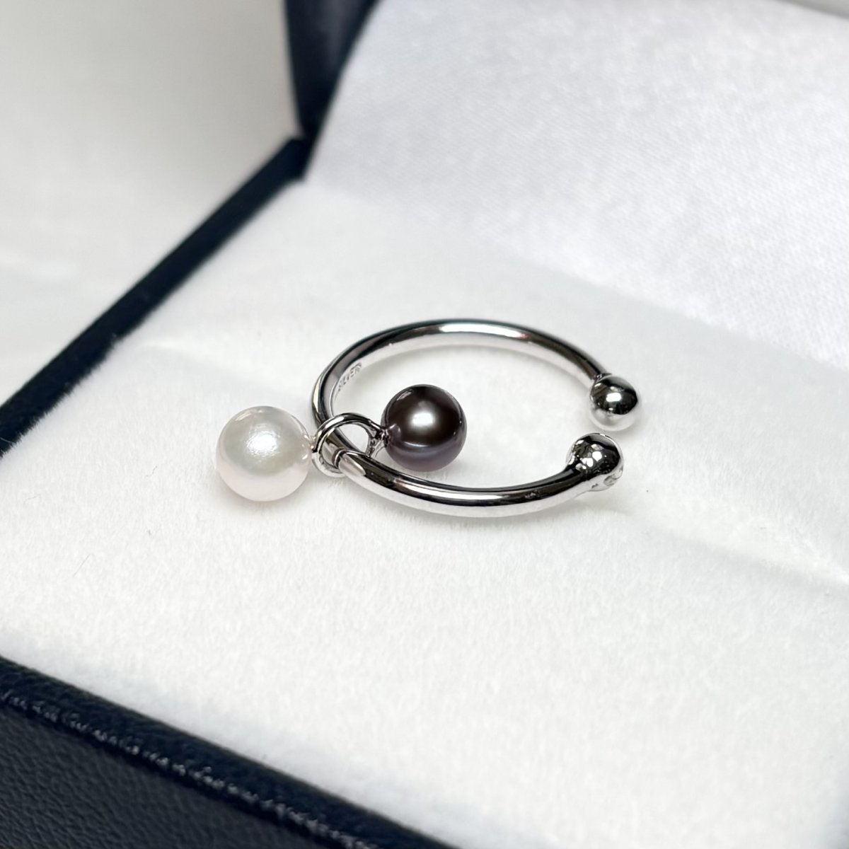 画像3: アコヤ真珠 パールイヤーカフ 4.5-5.0mm ホワイト  ブラック ラウンド シルバー製 SV925 片耳   (3)