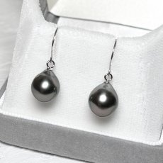 黒蝶真珠 フックパールピアス