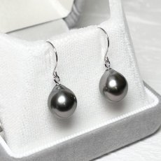 黒蝶真珠 フックパールピアス