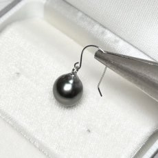 黒蝶真珠 フックパールピアス