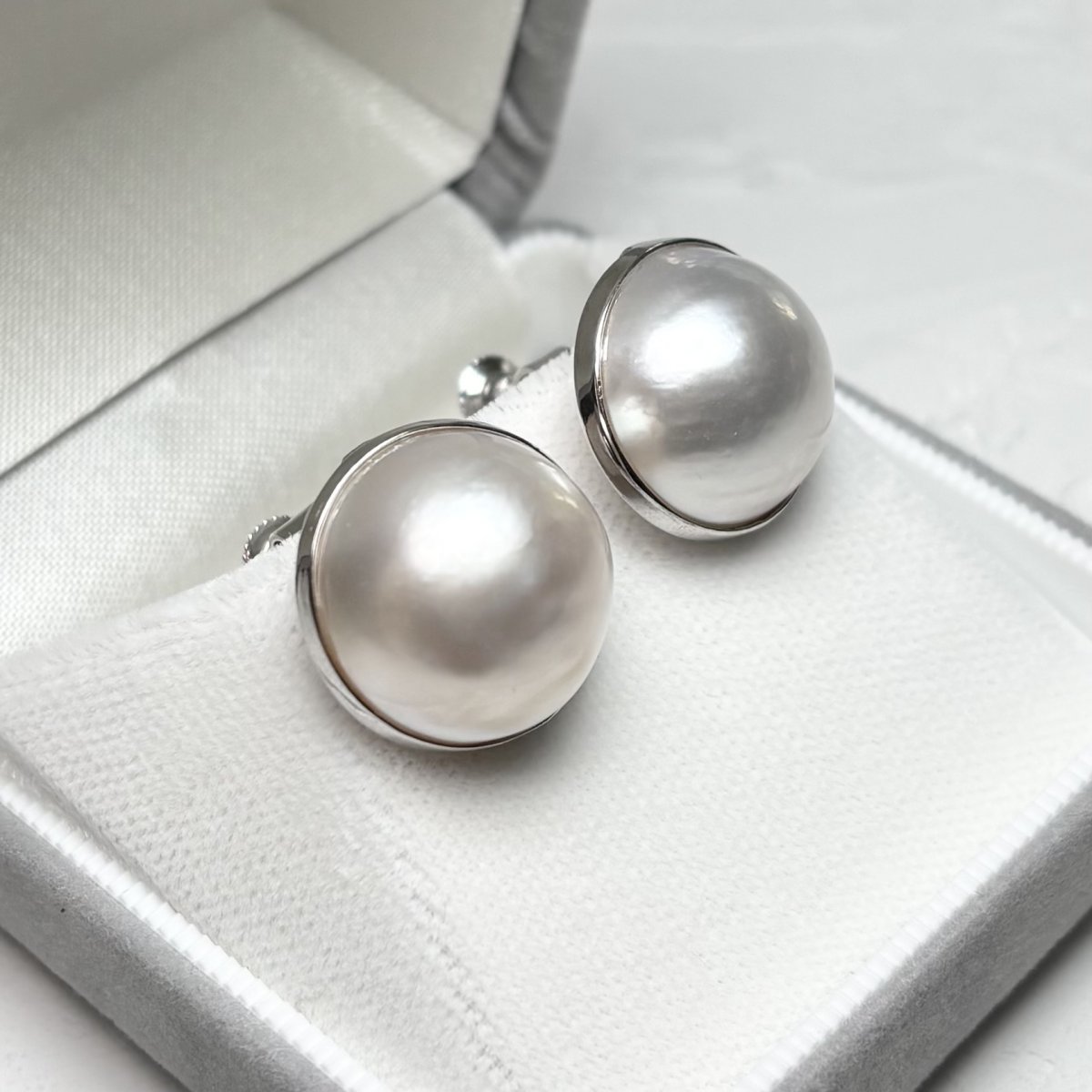 画像3: マベ真珠 パールイヤリング ホワイト 15-16ｍｍ 半円 K14WG SV925 直結 (3)