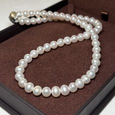画像1: 淡水真珠 パールネックレス 6-7mm ホワイト オフラウンド 42cm ブラス製 サージカルステンレス  (1)
