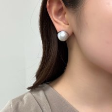 画像6: マベ真珠 パールピアス ホワイト 15-16.5ｍｍ 半円 SV925  (6)