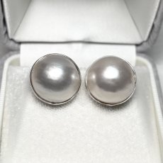 マベ真珠 パールイヤリング ホワイト 15-16ｍｍ 半円 SV925 直結