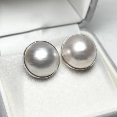 マベ真珠 パールイヤリング ホワイト 15-16ｍｍ 半円 SV925 直結