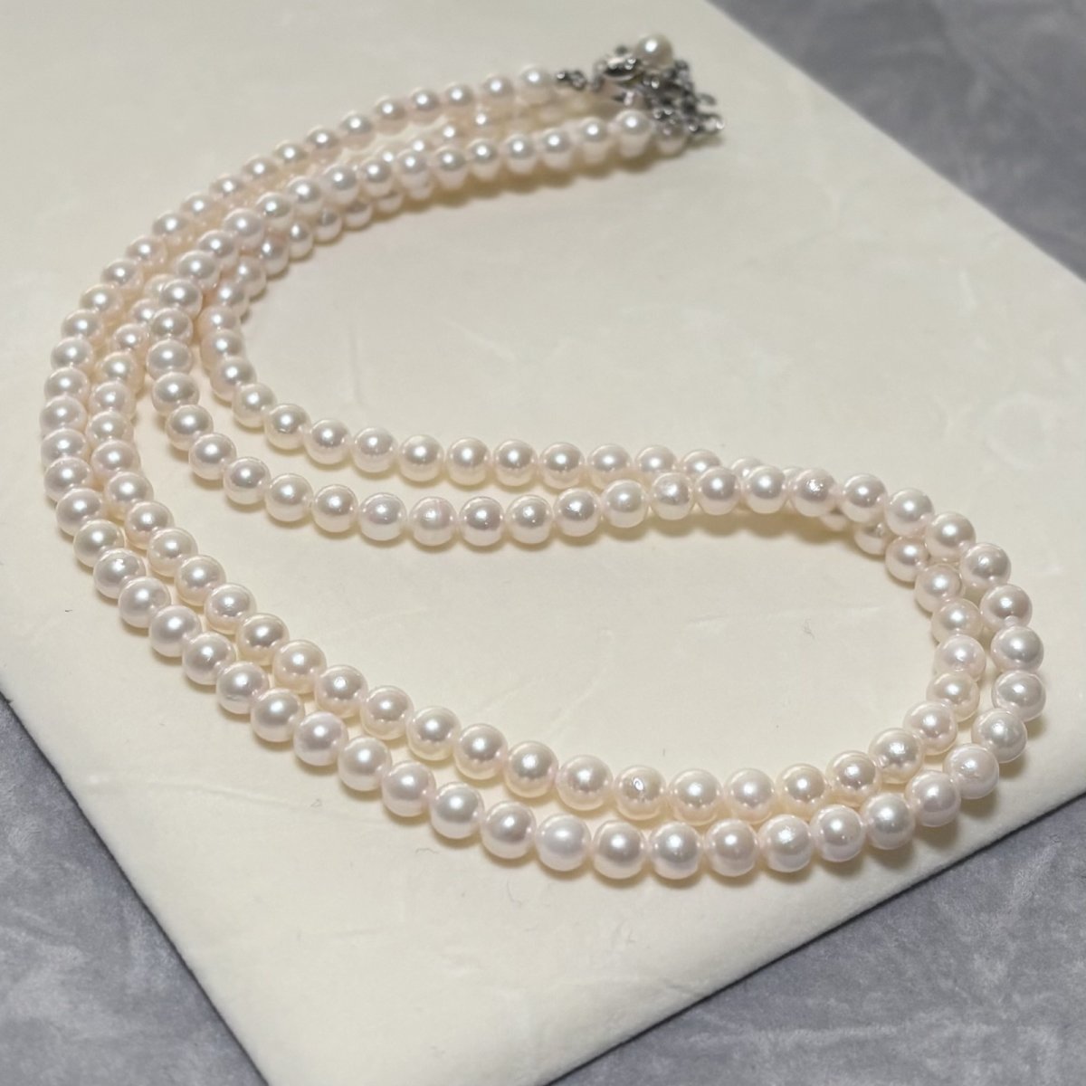 画像1: アコヤ真珠 パールネックレスセット(イヤリング/ピアス)  7.0-7.5mm ホワイト 42cm SV750 PT900 GIA宝石鑑定士保証書 パールクロス付　 (1)