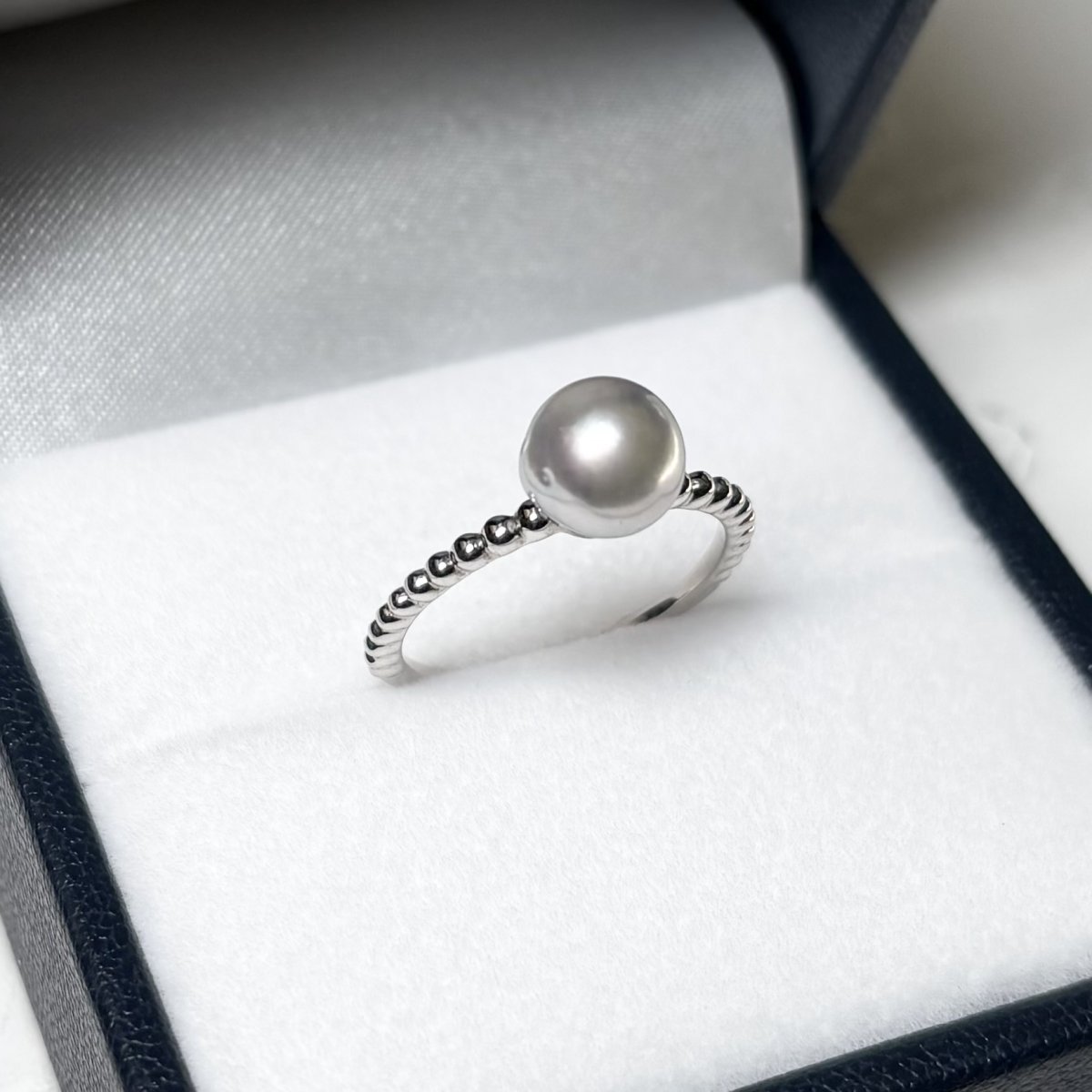 画像4: アコヤ真珠 パールリング 7ｍｍ ナチュラルグレー 無調色  バロック SV925製 11号 (4)