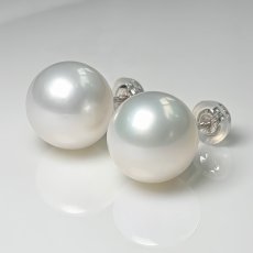画像1: 1点物 白蝶真珠 パールピアス 11mm ホワイト ラウンド K14WG 直結ピアス スタッドピアス GIA宝石鑑定士保証書付き (1)