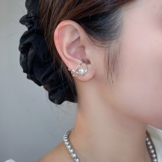 画像5: アコヤ真珠 イヤーカフ リング 2WAY 5-5.5mm ナチュラルグレー 無調色 ラウンド シルバー製 約8号 (5)