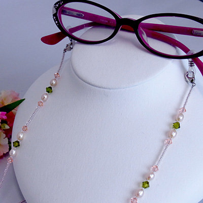 メガネチェーン 真珠 ピンク オレンジ スワロフスキー グリーン オレンジビーズ 贈り物
